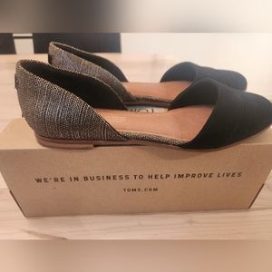 Tom's Jutti d'orsay flats